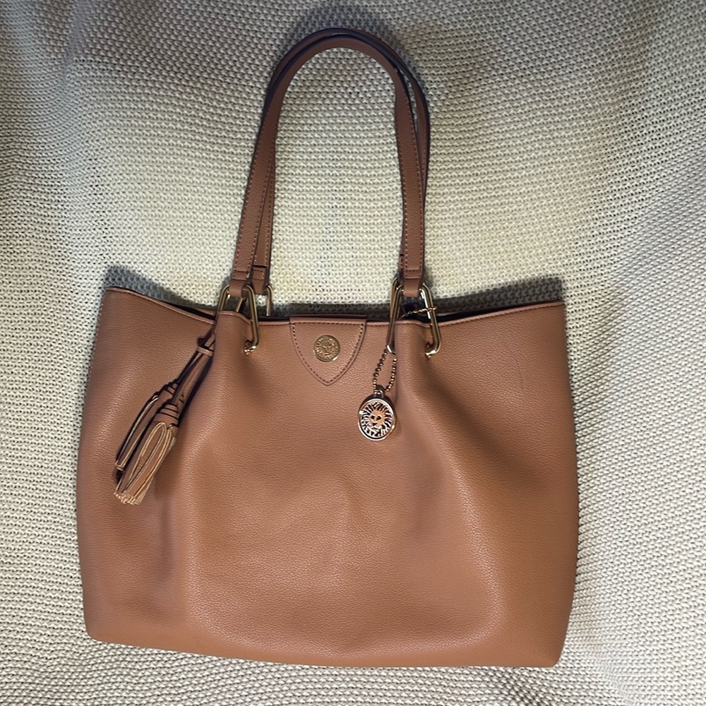 Anne Klein Purse, Condition: Excellent, Color: mauve ￼